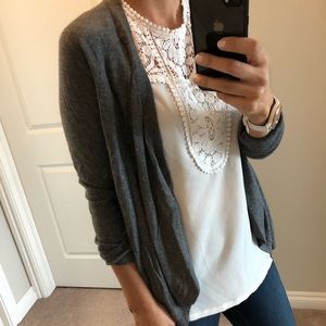 BANANA REPUBLIC | Gray, draped front cardigan
